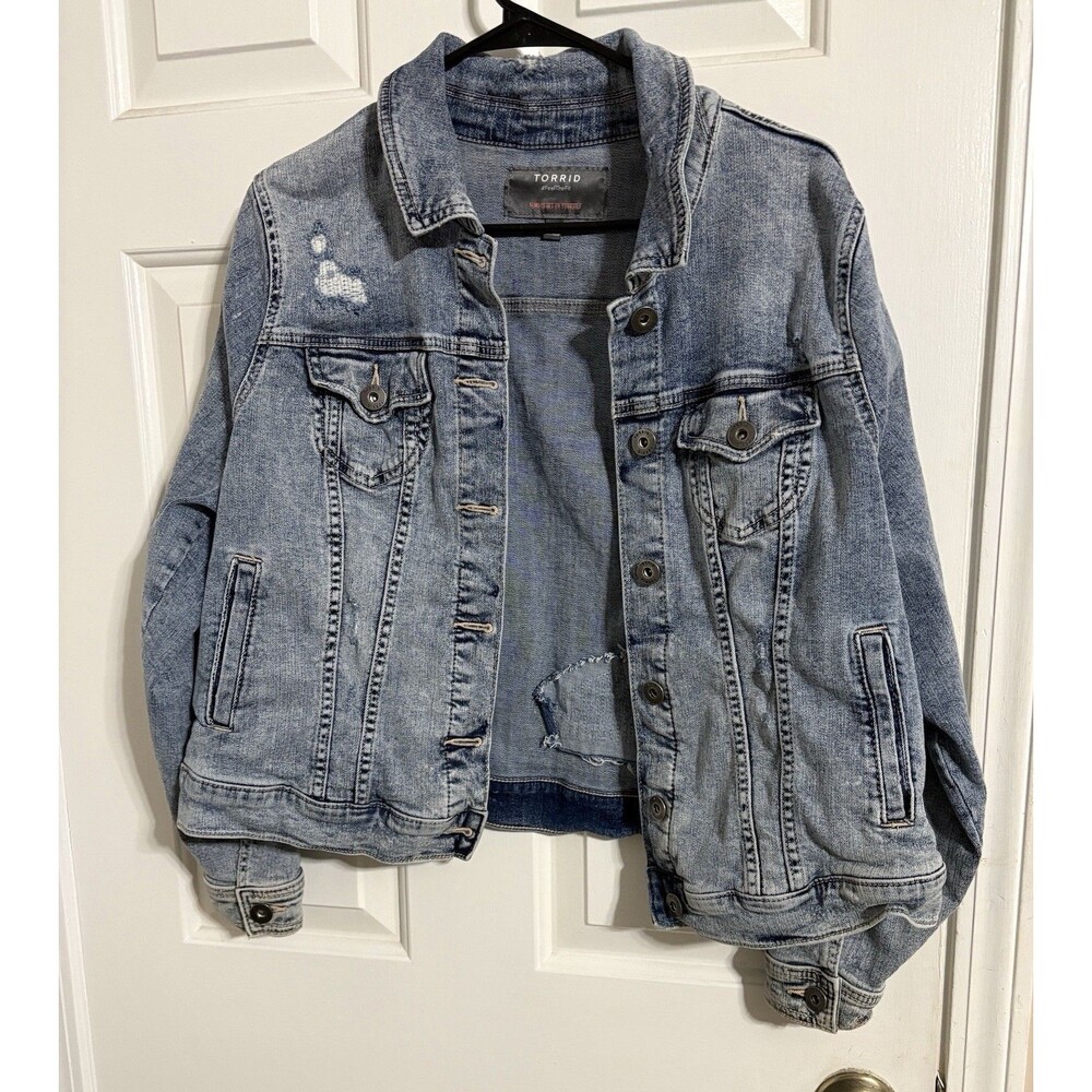 Torrid Denim Jacket Size 1 - Picture 1 of 16